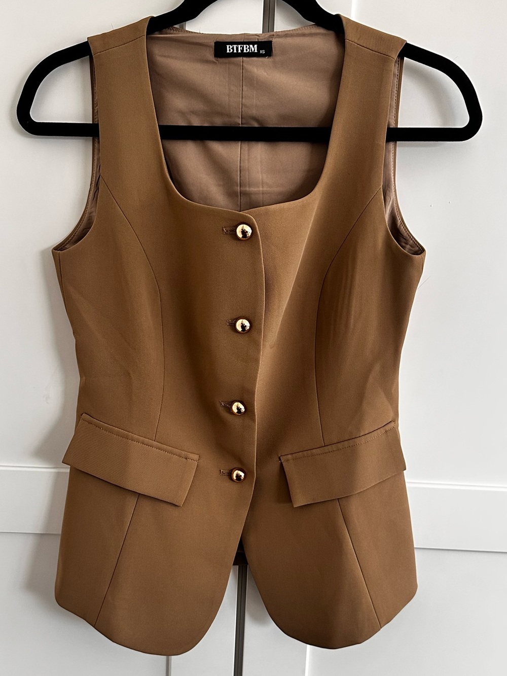 BTFBM Camel Brown Tailored Button Front Vest XS – Chic Longline Waistcoat
